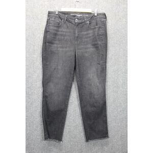 Chico’s 2.5R Define Me Denim Straight Leg Ankle Black Fray Hem